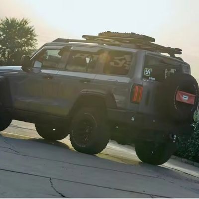 Benzine Conqueror Grand réservoir 300 2024 2,0t voiture d'occasion et vitesse maximale 175 Km/h