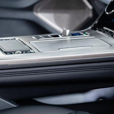 2023 Hongqi H9 Véhicule à carburant chinois 2.0t/3.0t Sport Luxe 5 sièges Automobiles blanches