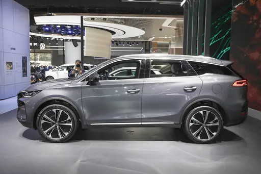 Benzine BYD Tang Plus Voiture électrique 2023 Voiture d'occasion avec 000 kilomètres Voiture