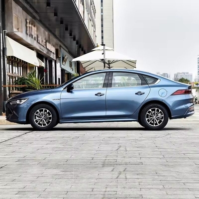 Véhicule énergétique Byd Qin Plus Dm-I 2024 Carburant hybride et batterie au lithium avancée