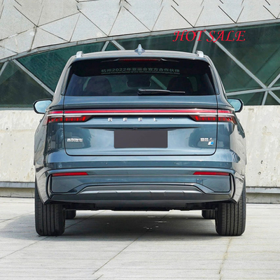 Automatique Geely Xingyue L Car 2.0t Hi-P 4WD Édition phare Puissance et style combinés