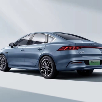 Modèle hybride BYD Qin Plus DM-I 4 portes 5 sièges berline électrique 2024 pour conduite à deux roues