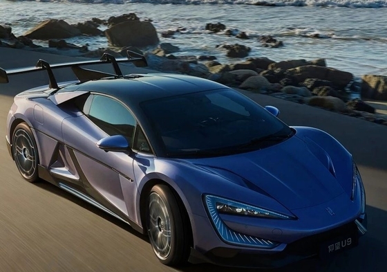 Vitesse maximale 300km/h Direction gauche Byd Supercar électrique pur Yangwang U9 Modèle chaud
