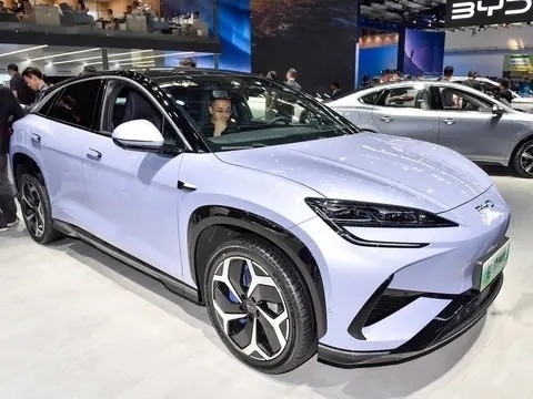 2024 Byd Sea Lion 07EV avec 80.64kwh Blade Battery SUV électrique Car Fuel Type Electric
