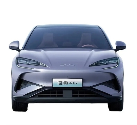 Volant gauche 2024 Byd Sea Lion 07EV avec une autonomie électrique de 610 km et une taille de pneu 235/50 R19