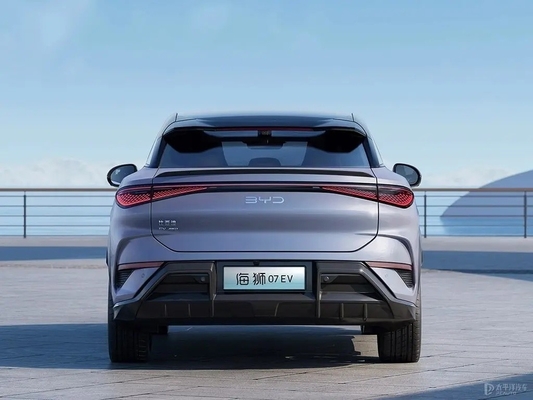Volant gauche 2024 Byd Sea Lion 07EV avec une autonomie électrique de 610 km et une taille de pneu 235/50 R19