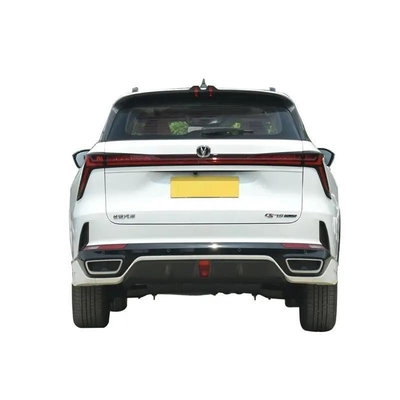 Un SUV compact Chang prime un CS75 Plus 1.5t 2023 Modèle avec 5 sièges