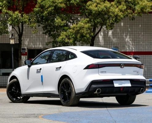 Chang prime un Uni-K 2.0 T Les véhicules compacts les plus utilisés Les voitures d'occasion avec personnalisation et les meilleurs