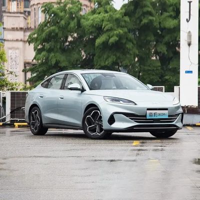 2024 Chinese Luxury EV Byd Seal 06 Dm-I Plug-in Hybrid Electric Sedan à 4 portes et 5 places
