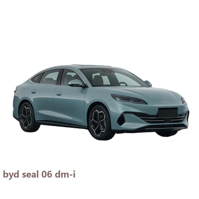2024 Byd Seal 06 Dm-I Plug dans la voiture électrique hybride Roue avant conduite 4 portes 5 places berline