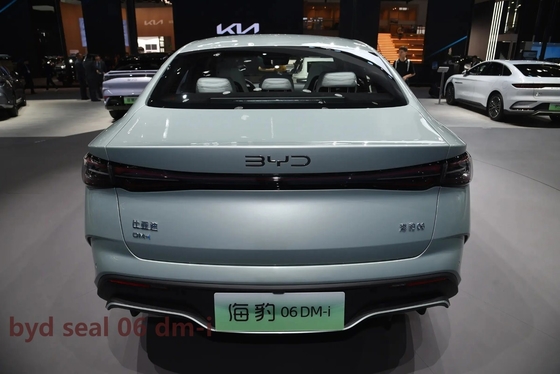 80 km Nouveau lancement 2024 Byd Seals 06 Dm-I Véhicules à énergie Pneus Taille 225/50 R18 sièges 5