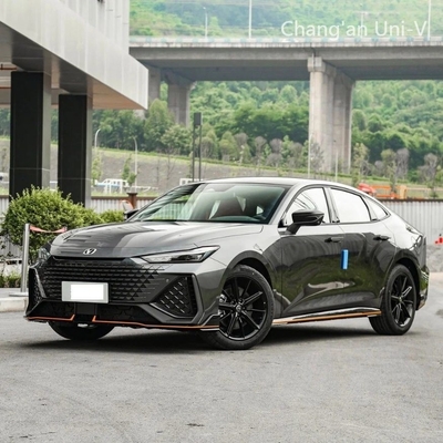 2023 Changan Uni-V Intelligent Electric Idd Plug-in Hybrid 1,5 t 113 km Voiture compacte