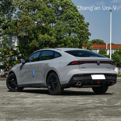 2023 Changan Uni-V Intelligent Electric Idd Plug-in Hybrid 1,5 t 113 km Voiture compacte