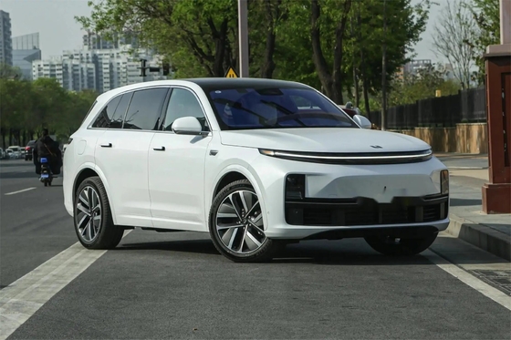 Idéal Car 2023 SUV phare à cinq places Lixiang L7 Air/PRO/Max avec 30 minutes de charge rapide 80%