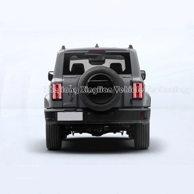 Capacité 2.0-2.6L réservoir automatique 300 500 4 roues motrices 5 places ville édition SUV voiture tout-terrain