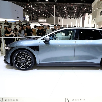 2024 voitures à double moteur EV voitures Geely Zeekr 007 Multi-Link Suspension indépendante BEV