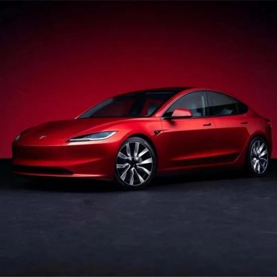 Moteur de 450 ch Usé Tesla Model 3 voiture électrique avec accélération officielle de 0 à 100 km/h