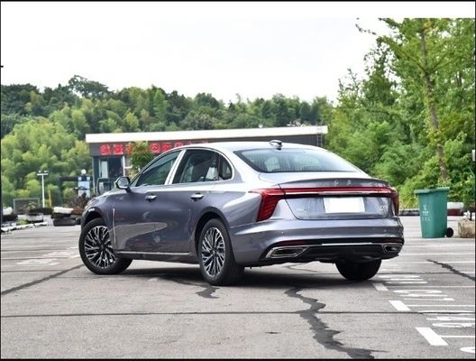 2024 Hongqi Drapeau rouge H5 1.5t DCT Version Qiyue cylindrée 1.5-2.0L Véhicule à essence