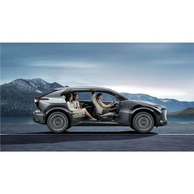 Toyota RAV4 version hybride 2023 SUV Voiture pour kilométrage ≤ 10000 km et conditions tout-terrain