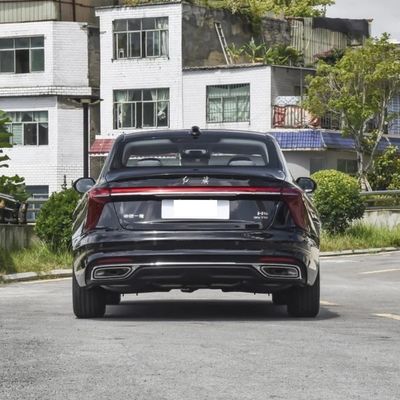 Voiture de luxe à essence Hongqi H5 à grande vitesse 1,5 t 169 chevaux 5 sièges MID-Size berline Vitesse maximale 230km/h