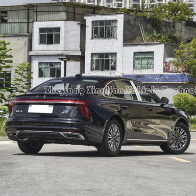 2023 Hongqi H5 2.0t/1.5t Véhicule à essence Carrosserie fermée Type de berline Voiture de Hongqi Automobile