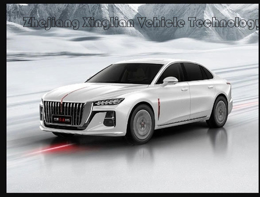 2023 Hongqi H5 Chinese Midsize Car 2.0t 224HP L4 avec conception et boîte de vitesses automatique