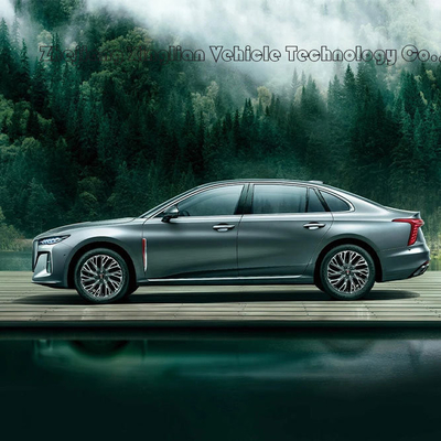 2023 Hongqi H5 Chinese Midsize Car 2.0t 224HP L4 avec conception et boîte de vitesses automatique