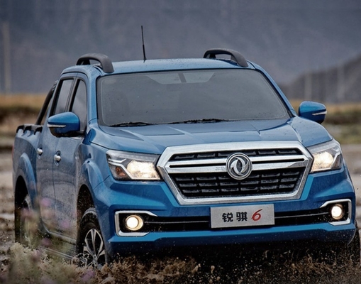 Boîte de vitesses manuelle Dongfeng Rich 6 4X4 camionnette diesel pour le marché des voitures débutantes
