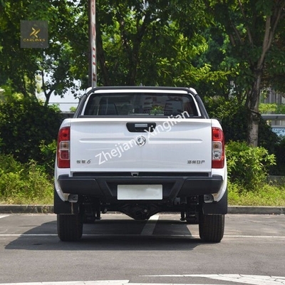 Dongfeng utilise une camionnette 4 roues motrices à essence 6 avec système de freinage mécanique