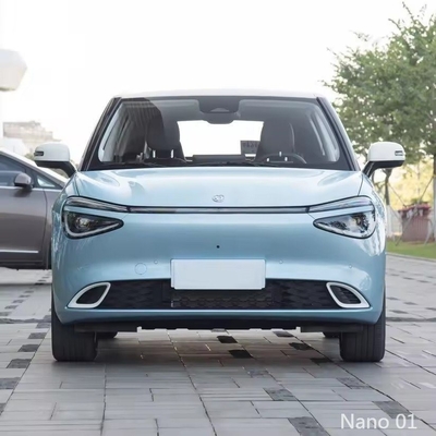 12Écran de contrôle central de 0,8 pouce Dongfeng Nami 01 voiture électrique avec une capacité de batterie de 31,45Kwh