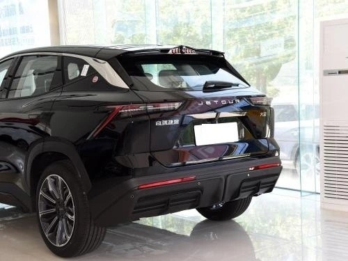SUV compact de 1,5 t de 1,6 t avec système de freinage électromagnétique ≤ 1 an