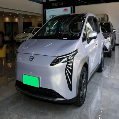 Aion Younger 5 portes 5 places SUV BEV avec une autonomie de 430 km et une batterie au lithium ternary