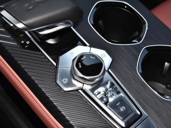 with Low Price Chang′an Uni-T 1.5t Sport Flagship Gasoline China Changan SUV 2023 Hot Selling New Cars