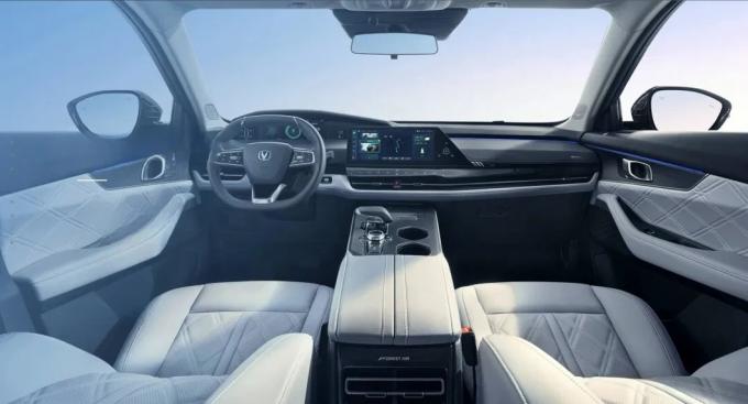 High Quality Chang′an Uni-K 2024 2.0t Comfortable Gasoline Car