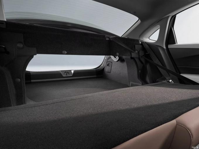 2024 Hot Style Electric Cars Chang′an Qiyuan A05 a New Car with 4 Doors and 5 Seats and a CVT Transmissionhigh Quality